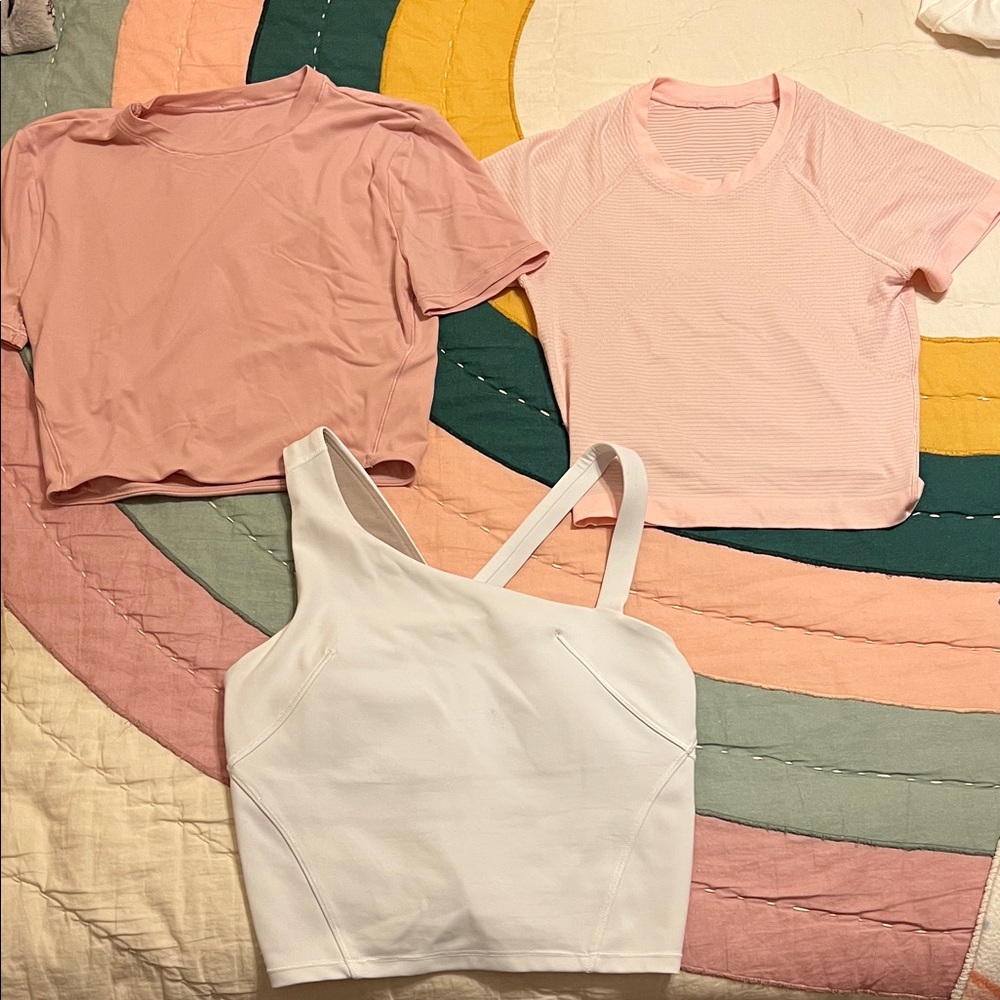 Lululemon Women's Pink and White Tops Set